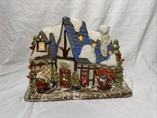 CHRISTMASVILLE COYNE'S & COMPANY Light Up Toy Store RARE. Beautiful. RW10023