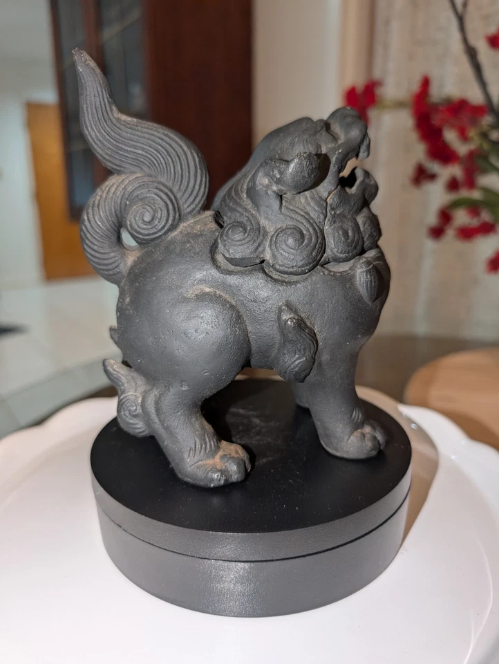 Quemador de incienso vintage Iron Foo Dog: decoración de león guardián asiático Foto 2 de 4