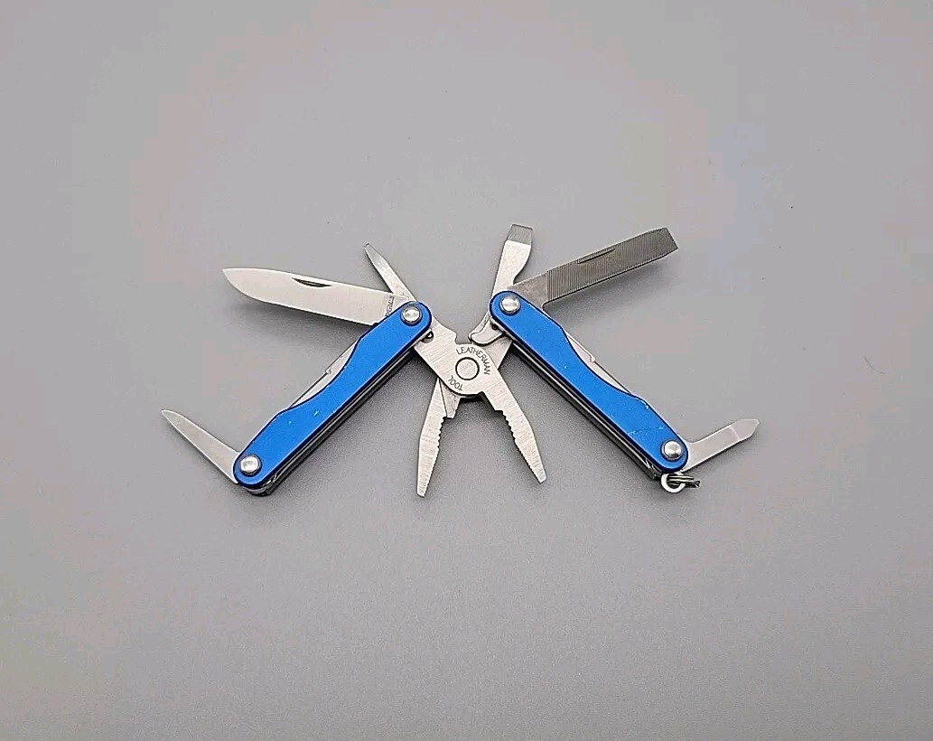 Leatherman SQUIRT P4 Multi-Tool - Pliers, Knife, File Leatherman SQUIRT P4 Multi-Tool - Pliers, Knife, File