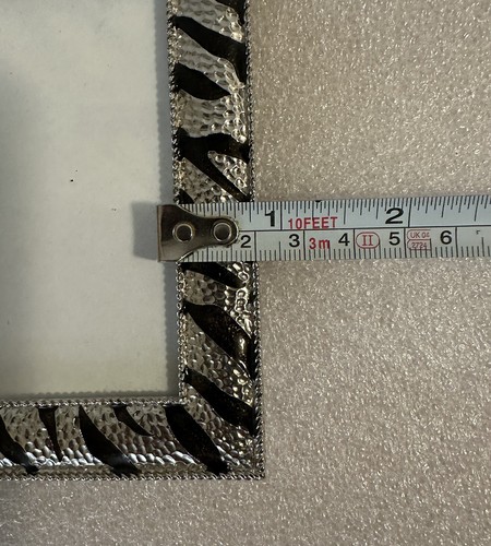 Metal ZEBRA Design Photo Fame Square. - Picture 8 of 10