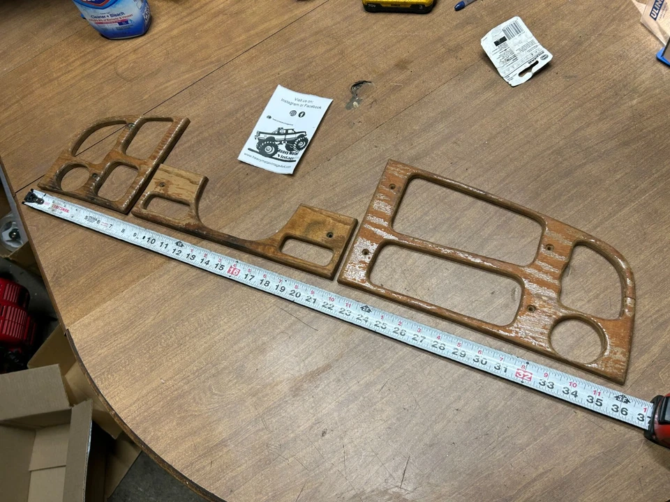 92-96 Ford E-150 VAN Starcraft - Moldura medidor de painel de instrumentos acabamento em madeira - Imagem 3 de 4