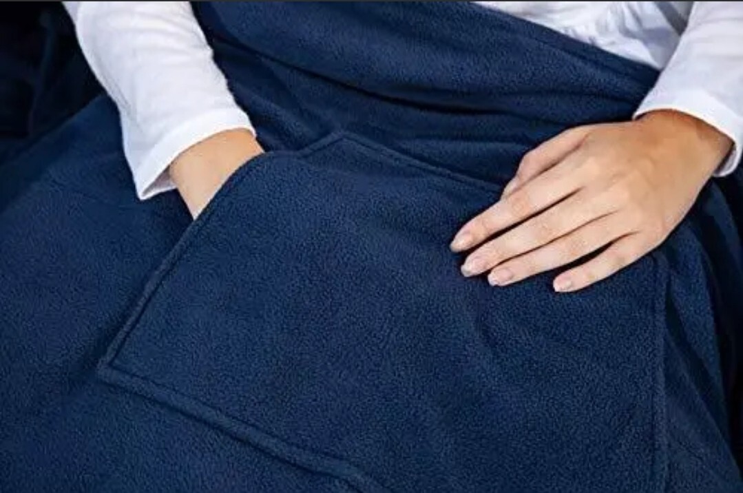 Eddie Bauer Portable Heated Throw BlanketRechargeable Lithium