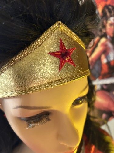 Wonder Woman Cosplay Costume Replica - Picture 6 of 6