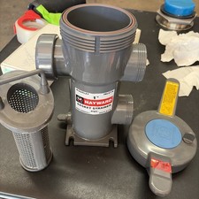 "COLADOR CESTA PVC HAYWARD 1""". Piezas incluidas una vez si las quieres