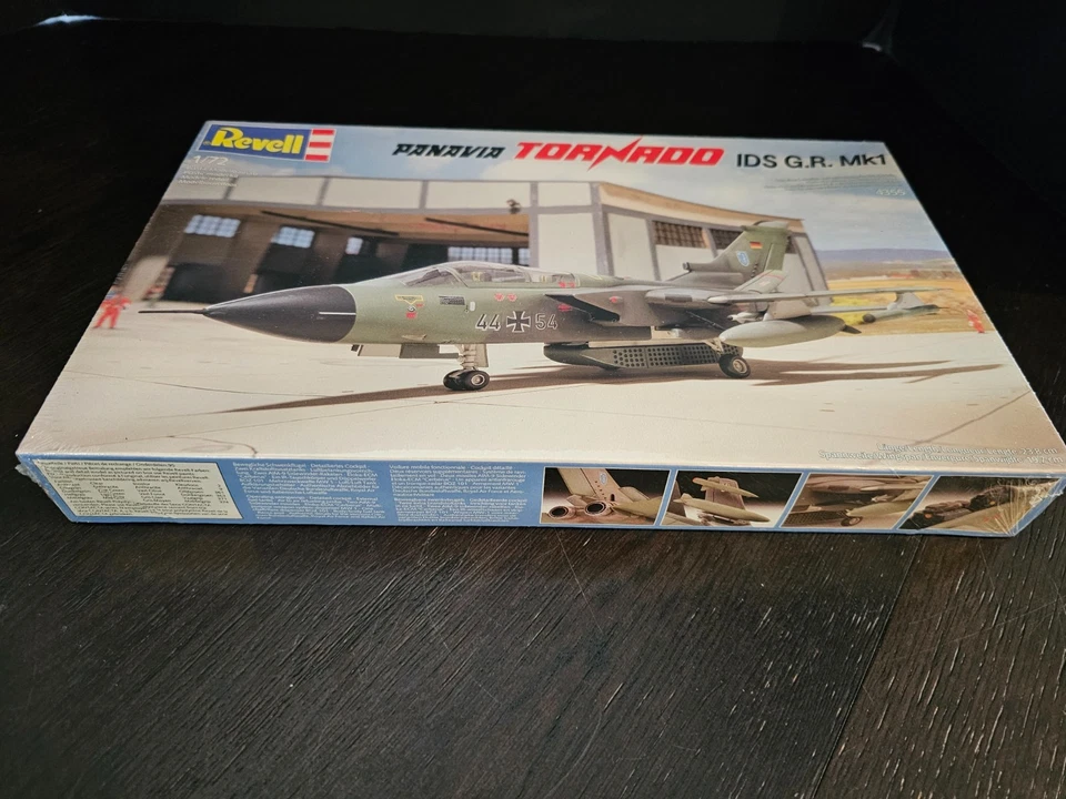 Panavia Tornado IDS G.R. MK1 Plane 1:72 REVELL Military Model Kit NEW MIB - Image 2 of 3