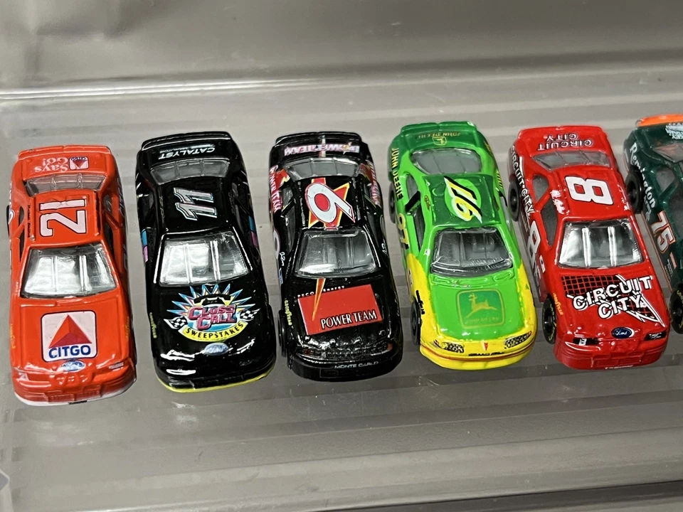 Vintage Micro Mini MACHINES Galoob, Racing Champions,Imperial,Micro Machines Etc - Image 4 of 4