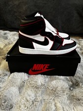Jordan 1 Retro High OG Bloodline 2019 for Sale  display picture 1