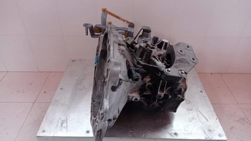 F17W374 Getriebe Ft für OPEL CORSA D Cosmo 2007 170198 - Picture 1 of 5