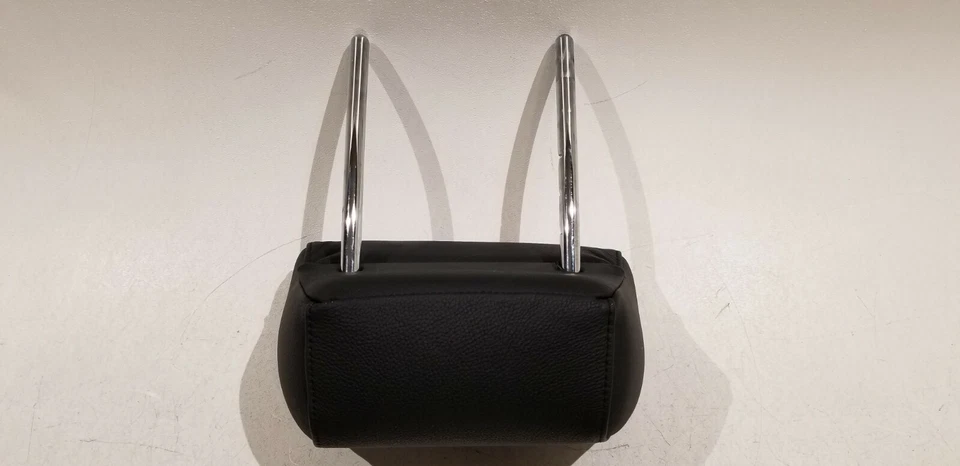 QA20705 2004-2007 BMW 530I FRONT LEFT OR RIGHT HEADREST BLACK LEATHER OEM - Image 2 of 4