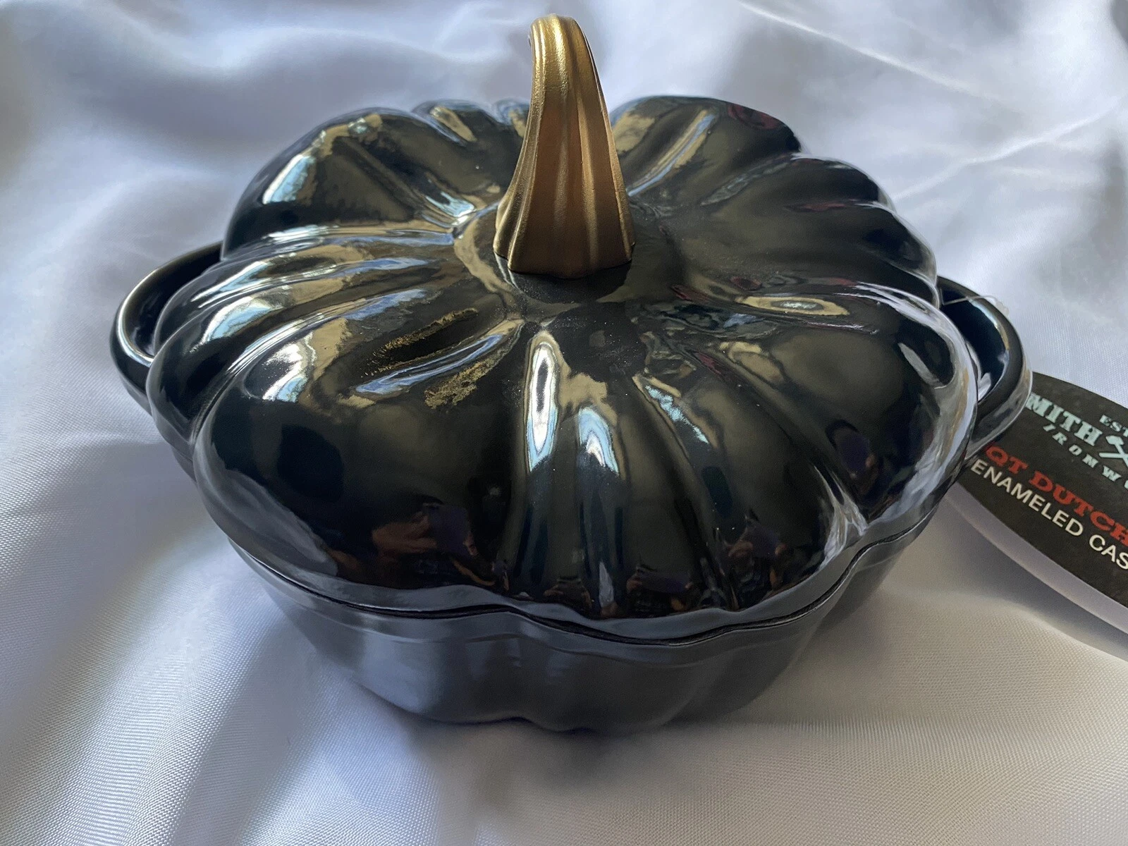 NEW Smith & Clark Ironworks Black Enameled Pumpkin Cast Iron 2 QT Dutch Oven NWT