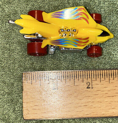 2016 Hot Wheels Street Beasts Turbo Rooster Orange AD00176 2016 Hot Wheels Street Beasts Turbo Rooster Orange AD00176