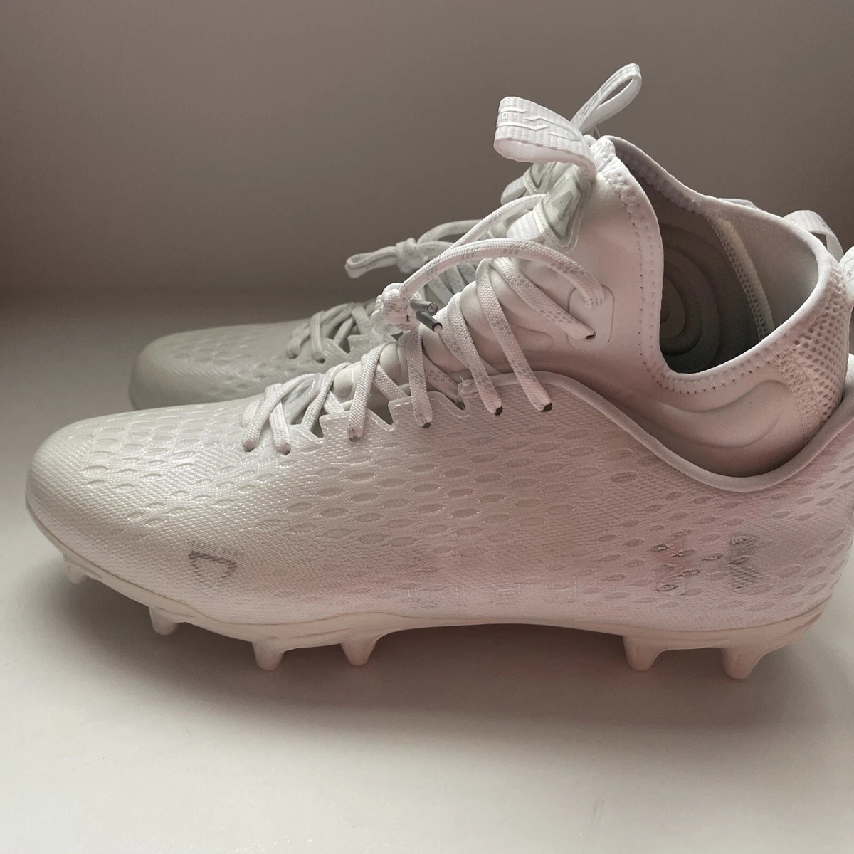 20 sales football cleats