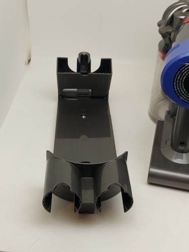 Aspirapolvere Dyson V8 Fluffy Plus Funzionante - Foto 20 di 24