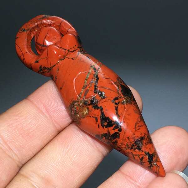 33g Natural Crystal.red Jasper.Hand-carved. Exquisite Statue of Liberty A148