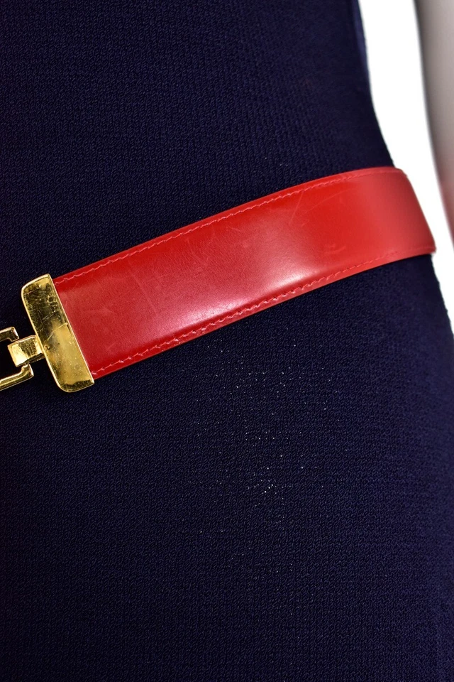 Cinturón de cuero rojo tejido St. John con cadena dorada talla 34 / se ajusta ~ 37-43" cintura Foto 4 de 4