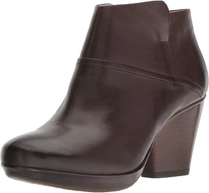 Dansko Women's Solid Leather Upper