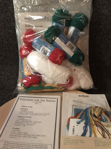 VINTAGE ASST COUNTED CROSS STITCH LOT OF 3 CHRISTMAS BAGS MUGS PLACEMENTS - Picture 6 of 6