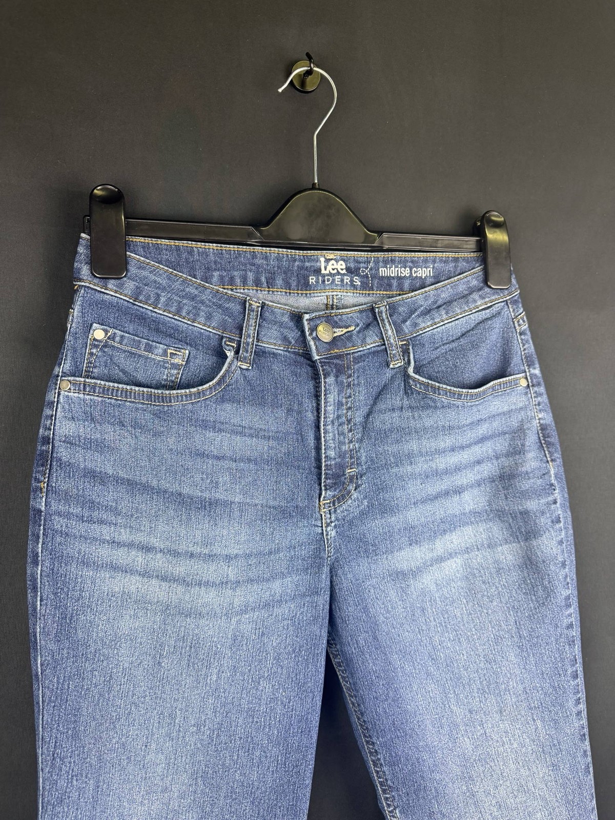 Lee Riders Dark Blue Denim Midrise Capri W30 L22 Women’s Summer Classic Jeans image 3