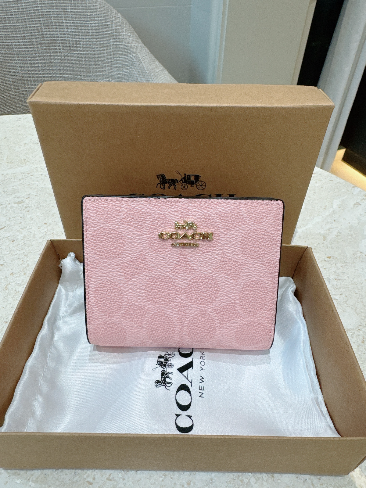 New Coach khaki / Snap CBN32 Wallet In Signature Canvas in Powder Pink With Box