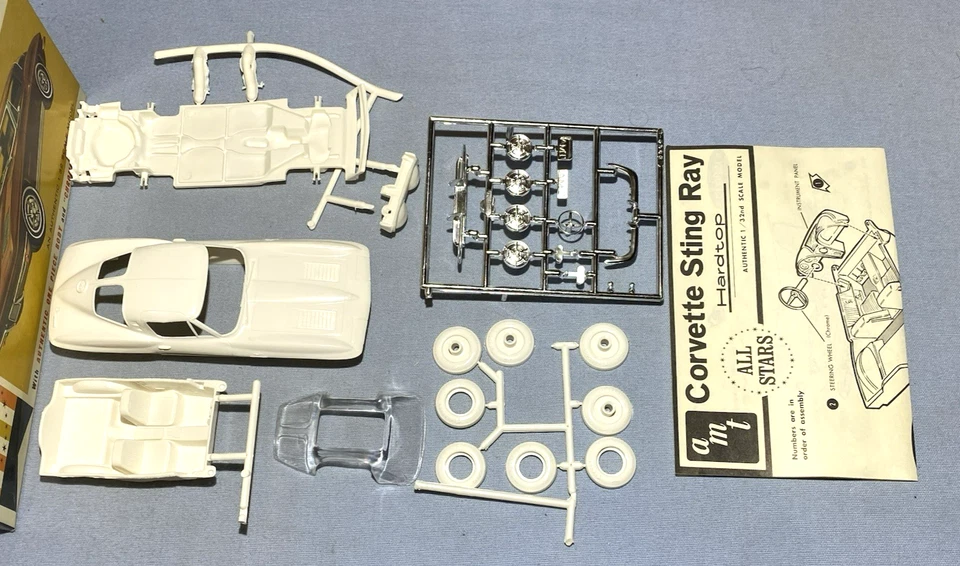 AMT CORVETTE STING-RAY HT “ALL-STAR” Kit#7963-50 1/32 AMT ORIGINAL NOS MODEL KIT - Image 3 of 4