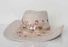 women hats for rodeos , only for women