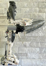 Bionicle Takanuva 8699 with 4 Zamor Spheres.   Complete .