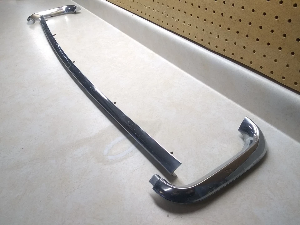 VTG Used OEM GM 1955 Chevrolet Bel Air Grill Moldings, (3) Pieces, Chrome, USA!! - Image 3 of 4