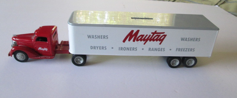 Ertl Diecast Maytag 1948  Diamond T Cab Tractor Trailer Bank Advertising Promo