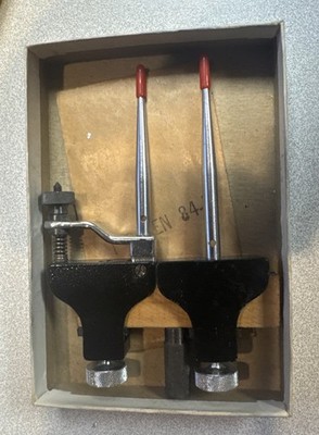 General No. 520 Adjustable Trammel Points - General Hardware Mfg. Co. Inc.