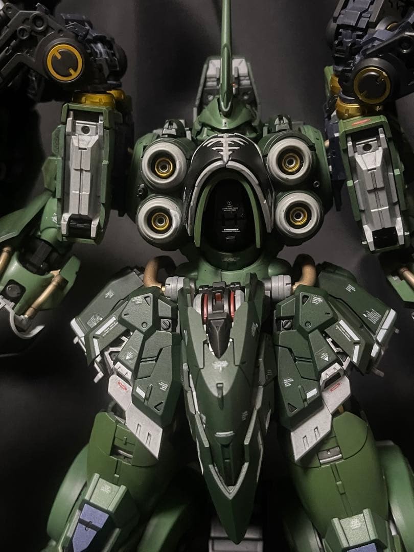 Built & Painted Axis Model 1/100 Osiris Aerial Dominator Kshatriya