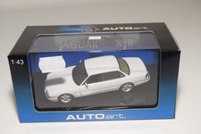 * AUTOART AUTO ART 53602 JAGUAR XJR WHITE MINT BOXED RARE!!!