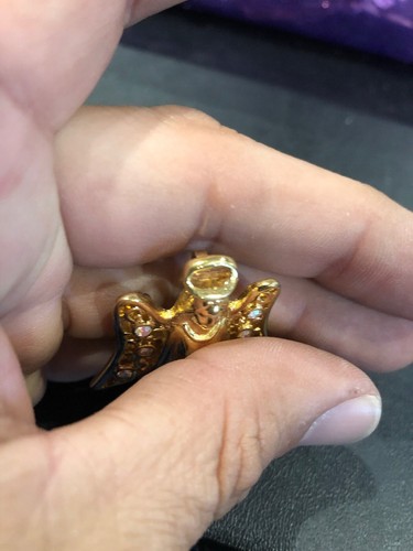 VINTAGE RARE 1996 TRIFARI JEWELS GOLDTONE AB RHINESTONE CHRISTMAS ANGEL BROOCH - Picture 7 of 7