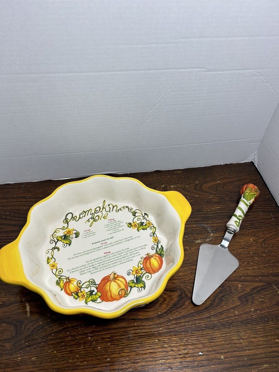Pie Pan 9inch By Temptations With Small Cook Book Along With Serving Spatula
