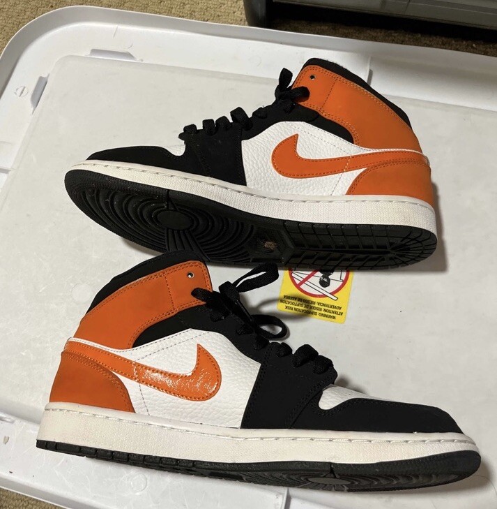 Air Jordan 1 Mid Shattered Backboard Size 9 Black Starfish  display picture 3