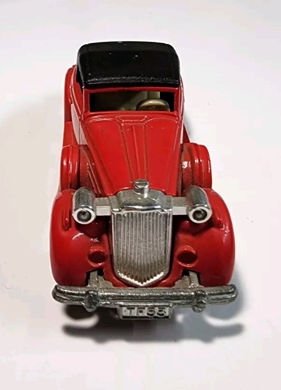 Vintage Tomica Tomy F52 Red 1937 Packard Coupe Roadster 1/72