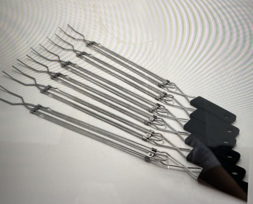 Coghlan’s Extension Camp Roasting Forks 30” Box Of 6 NEW! - Picture 2 of 4