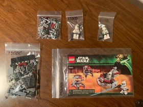 LEGO Star Wars Clone Troopers v. Droidekas #75000 COMPLETE SET W/ 4 MINIFIGURES