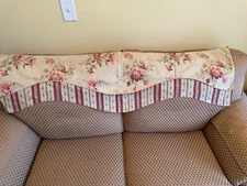 COUNTRY CURTAINS Barrington Floral Striped Layered Scalloped valance 52x14