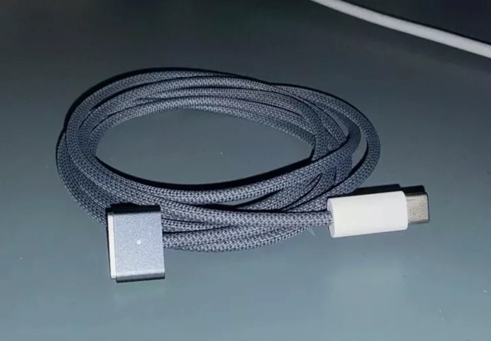 Apple MacBook Air M2 Charging Cable MagSafe 3 Blue - Image 2 of 2