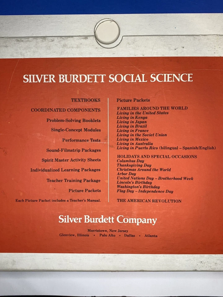 70's Vintage Teacher Manual of The American Revolution & Large Patriotic Poster - Image 2 of 4