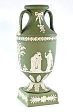 VINTAGE WEDGWOOD GREEN JASPERWARE APOLLO MUSES PEDESTAL TROPHY VASE 1957