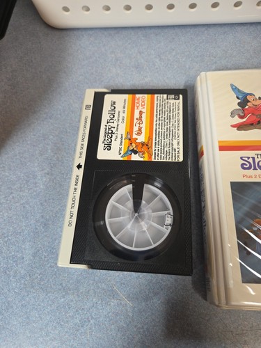 Rare Disney Beta Tape The Legend of Sleepy Hollow w/ 2 Bonus Cartoons - Picture 2 of 5
