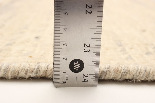 Hand Knotted Area Rug 2'0" x 1'10" Traditional Oriental Wool Carpet - Picture 6 of 9