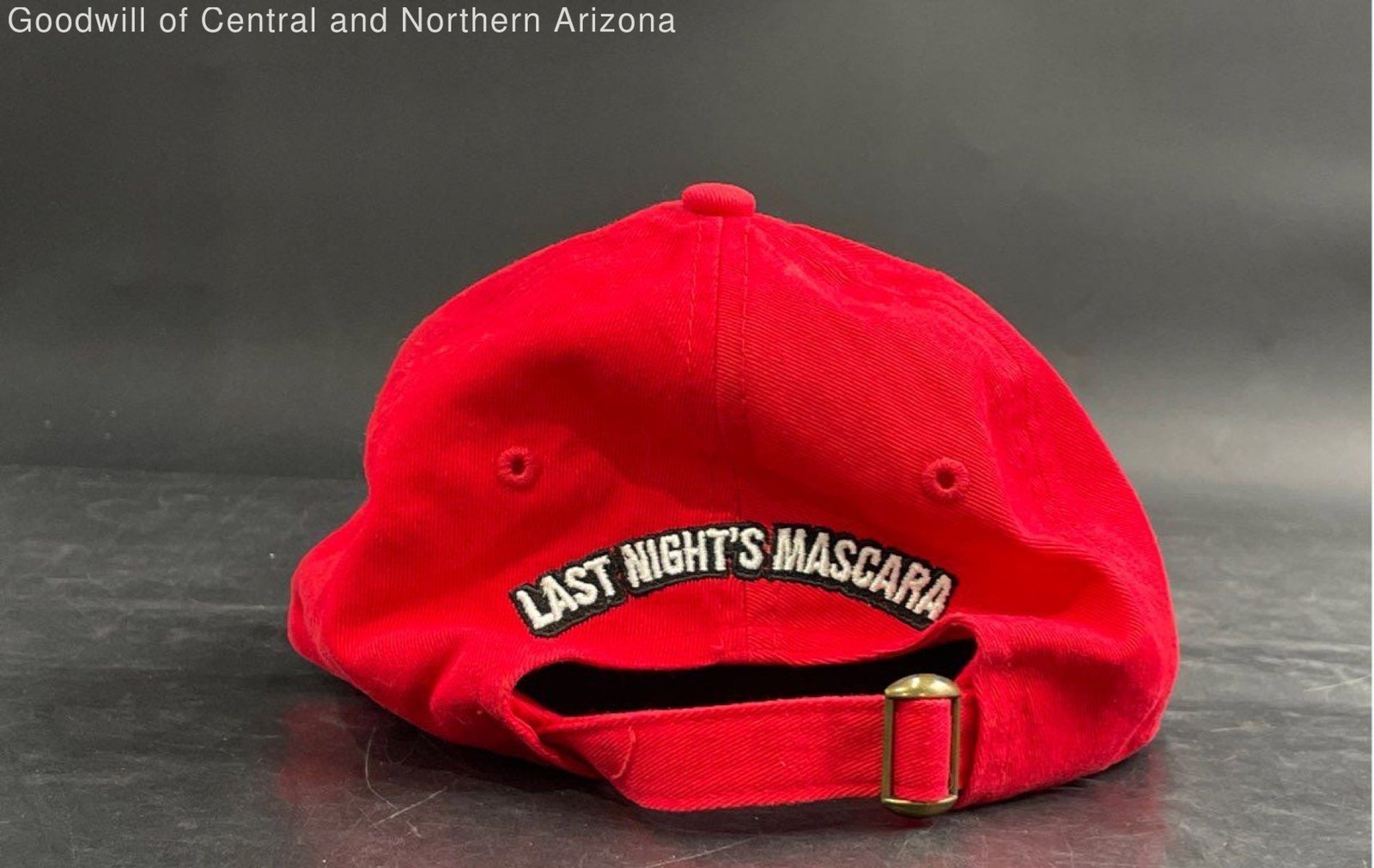 Brynn Hat Signed - image 5