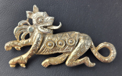 Vintage Foo Dog Metallic Tone Brooch Heavy Metal Blazer Pin Large 3''  READ