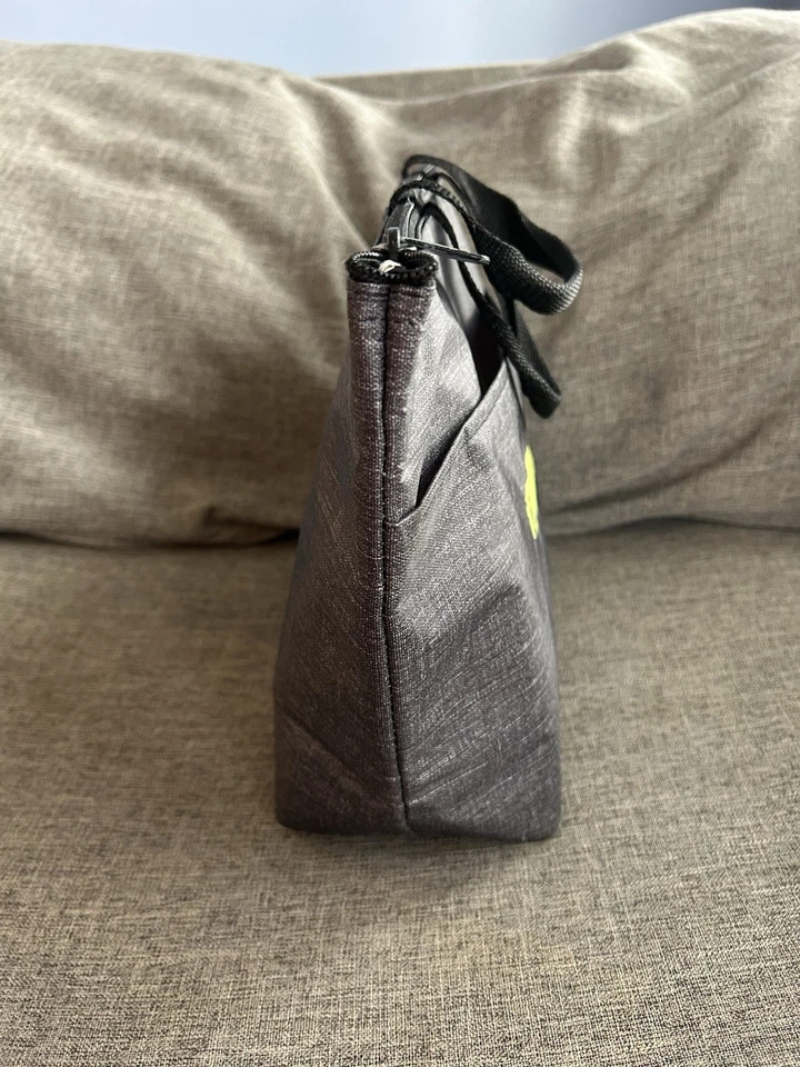 Thirty One 保温托特包午餐袋炭色十字绣刺绣美食家 — 第 4/4 张图片