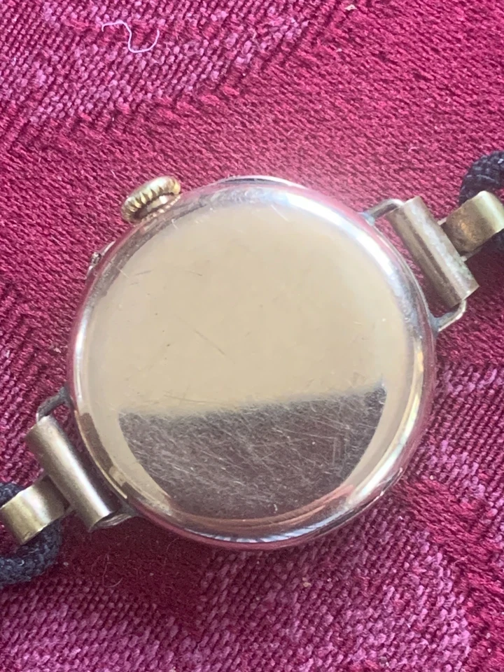 Antique Baume 9ct rose gold ladies 15 jewel watch. Pre-owned used - image 4 of 4