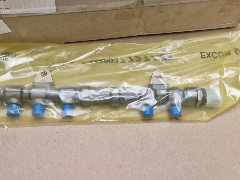 Vauxhall Corsa E Mk4 Fuel Injector Rail 1.3 CDTi 2014-on 55272136 Genuine NEW - Image 4 of 4