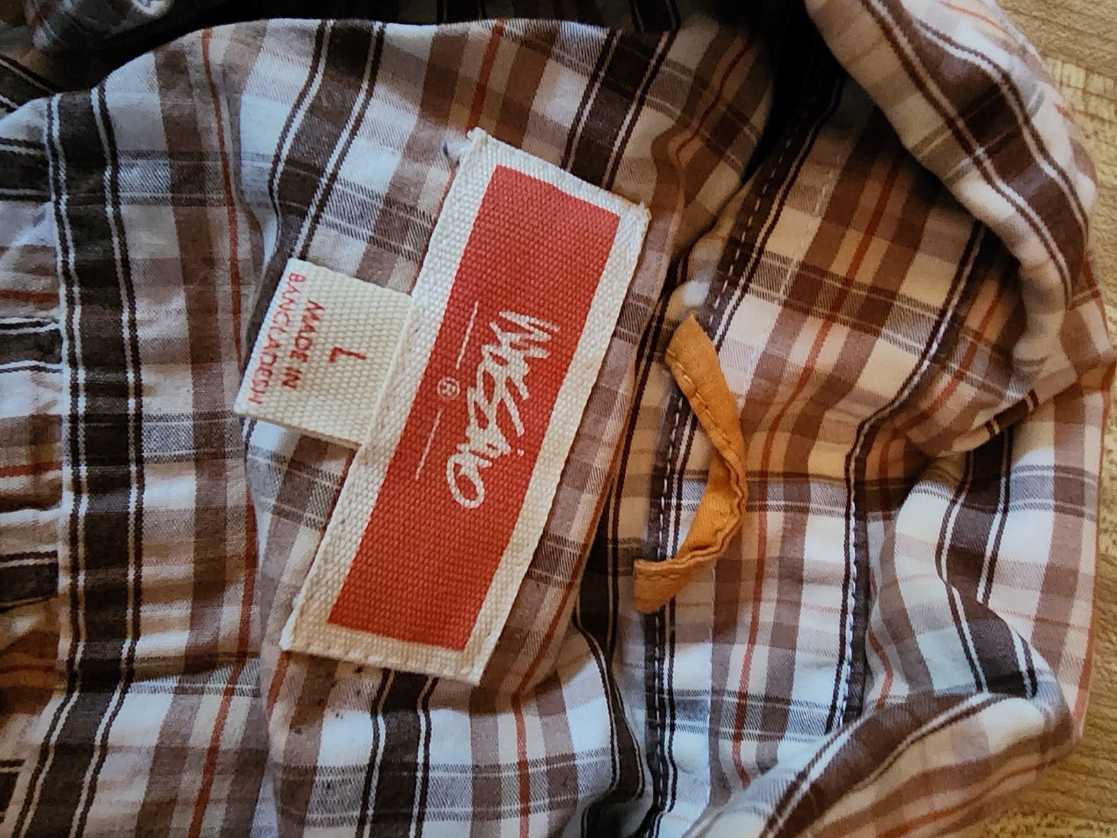 Mossimo Button Up Large - image 1