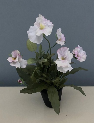 Kleine 10" gefälschte Stiefmütterchen Pflanze im schwarzen Topf künstliche Blumen Home Office Dekor